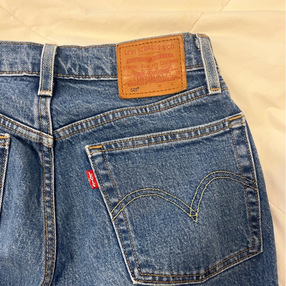 Levis Women’s 501s